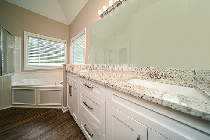 Building Photo - 6366 Wellesley Dr