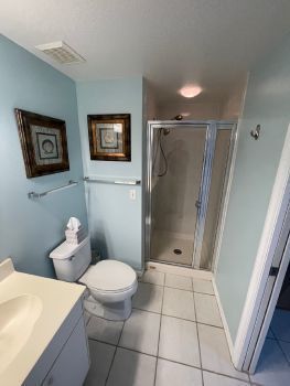 Building Photo - Sought-after Oleander condo available for ...