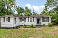 Building Photo - 117 Border Dr W