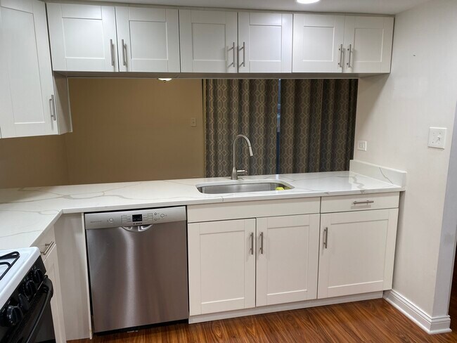 Building Photo - 15817 Orlan Brook Dr