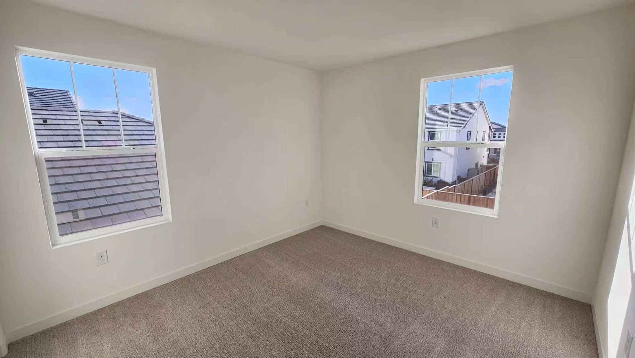 Building Photo - 10287 Garmont Way