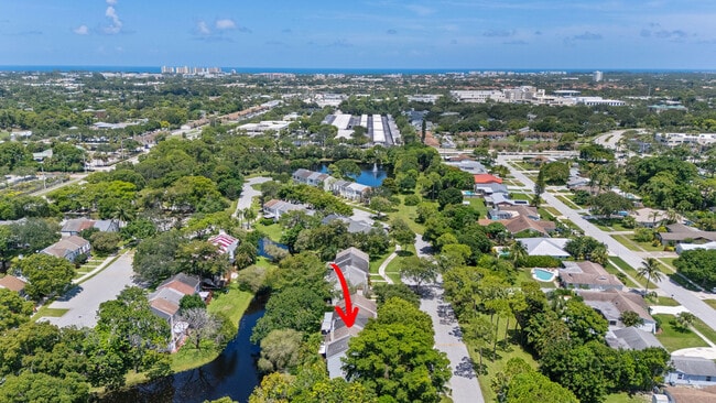 Building Photo - 217 Georgian Park Dr