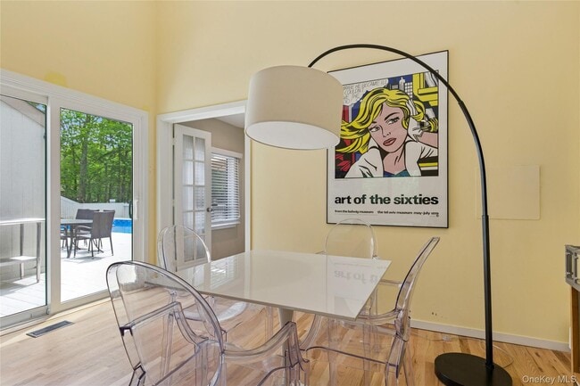 Building Photo - 18 Quail Run