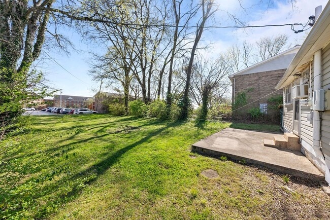 Building Photo - 2 Bedroom Home Near APSU Campus For Rent!