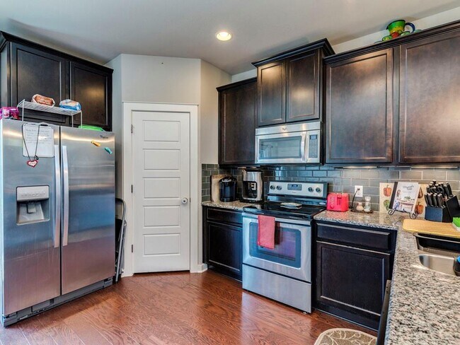 Building Photo - 16101 McAloon Way