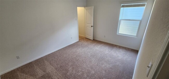 Building Photo - 341 Amber Gln