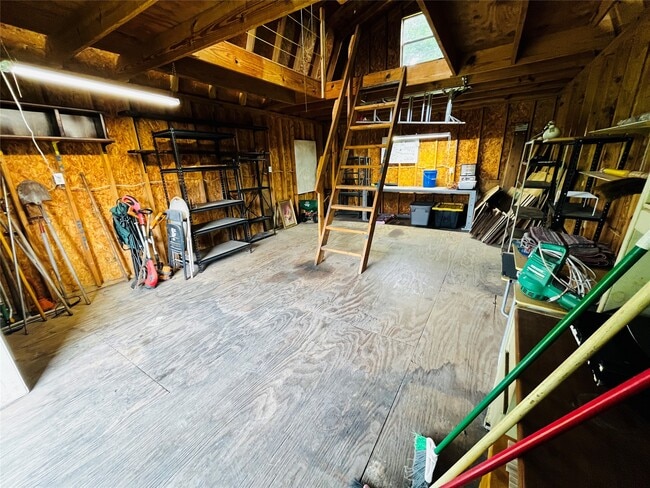Building Photo - 13421 Utica St