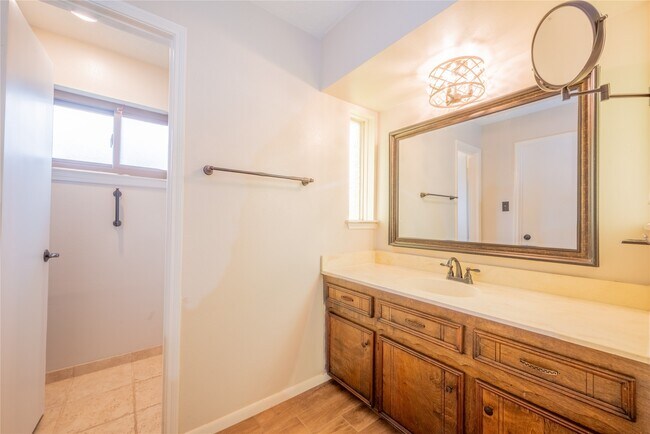 Building Photo - 9202 Benning Dr