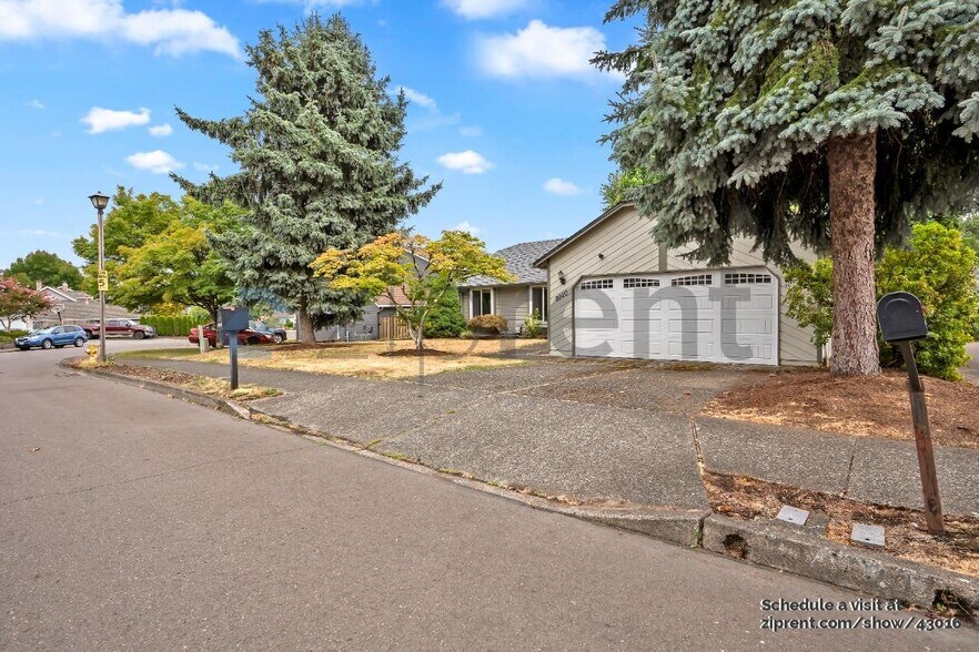 Building Photo - 9920 SW Kable St