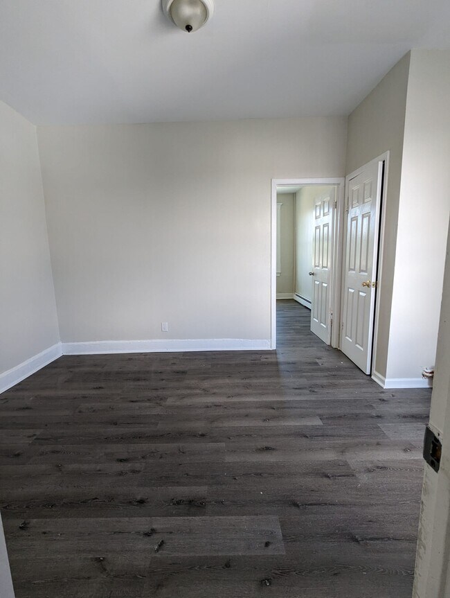 245 Clifton Avenue B1 - 55 Stone St