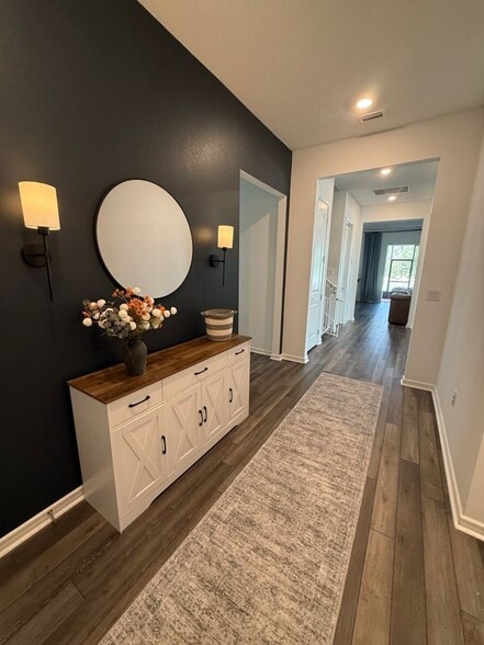 Building Photo - 12648 Hayes Clan Rd