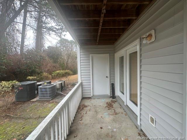 Building Photo - 267 Waterdown Dr