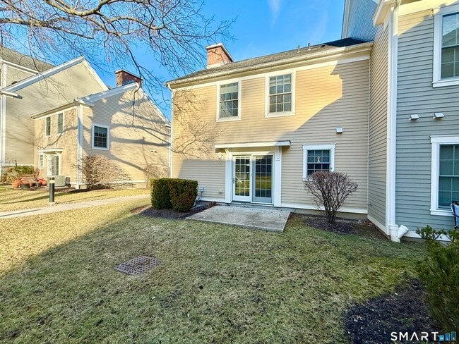 Building Photo - 17 Rockfield Dr