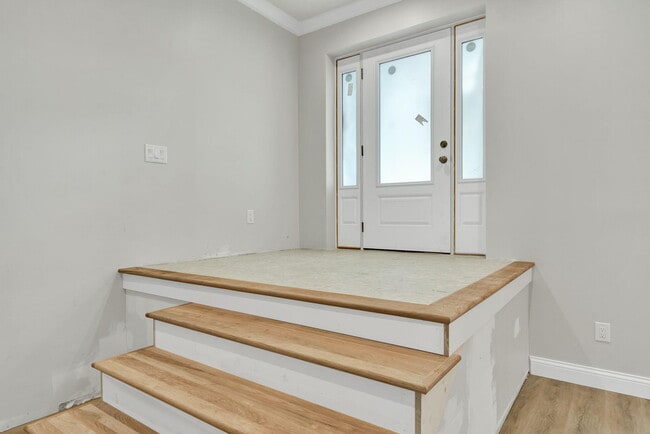 Building Photo - 240 Central St NW