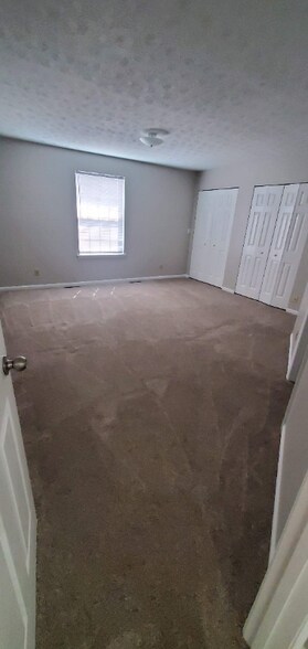 Building Photo - 284 W Pinehurst St