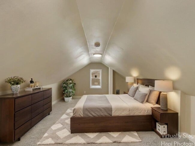 Building Photo - 7702 Oak Rd