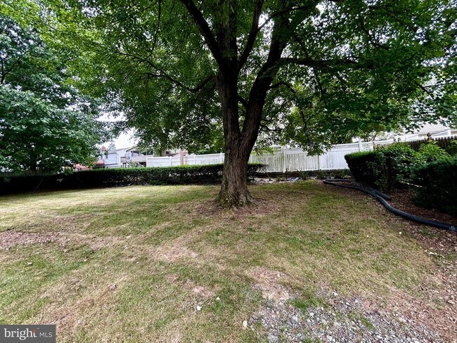 Building Photo - 287 Anderson Rd