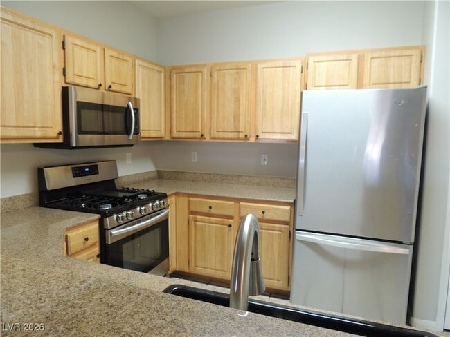 Building Photo - 8555 W Russell Rd