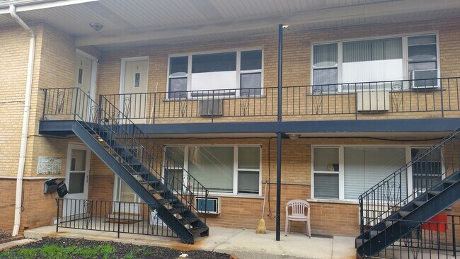 Primary Photo - 4303 S Harlem Ave