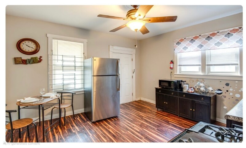 Building Photo - 7353 S Kenwood Ave