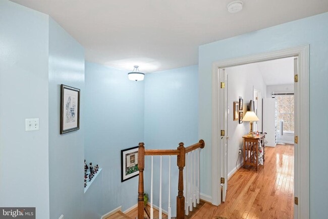 Building Photo - 150 Rees Pl