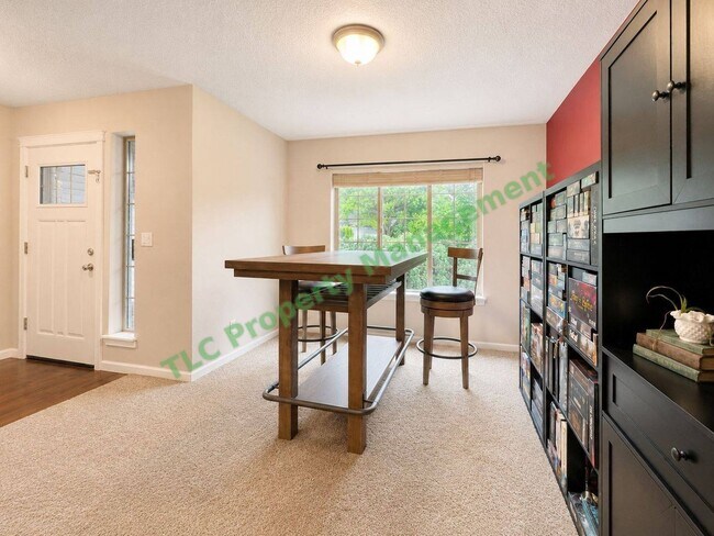 Building Photo - 3bd/2bath home in Jefferson near the Santiam