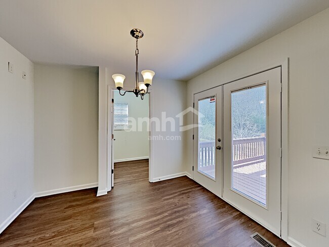 Building Photo - 104 Buckhaven Ct