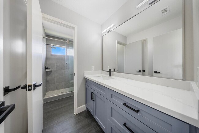 Building Photo - 8311 Sierra Hill Ct