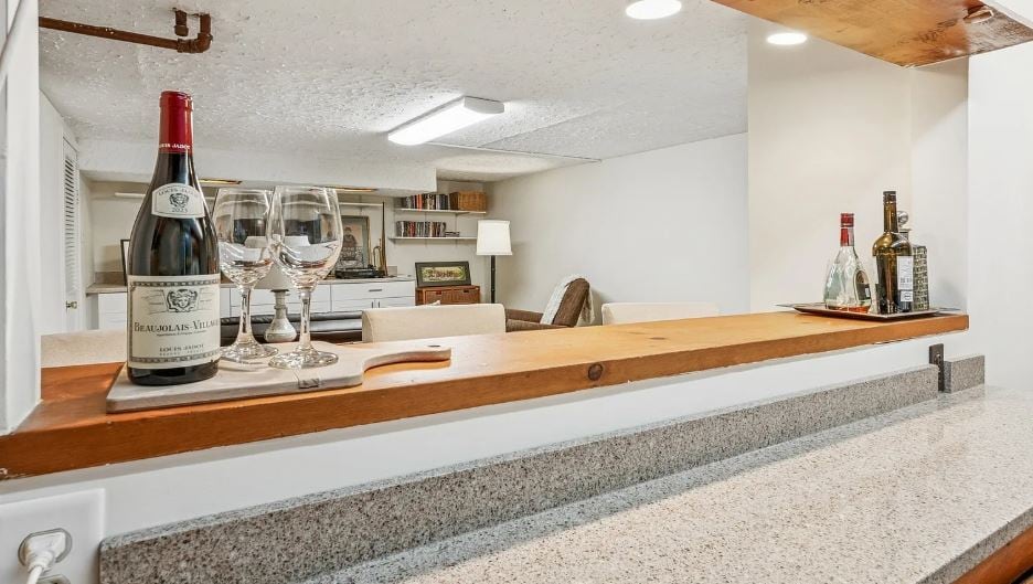 Building Photo - 820 N Oak Park Ave