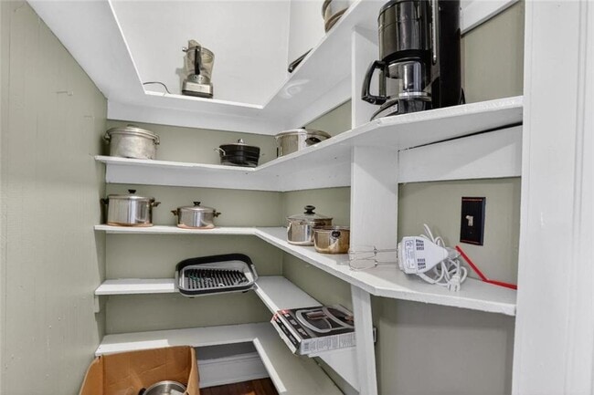 Building Photo - 203 Winter Ave