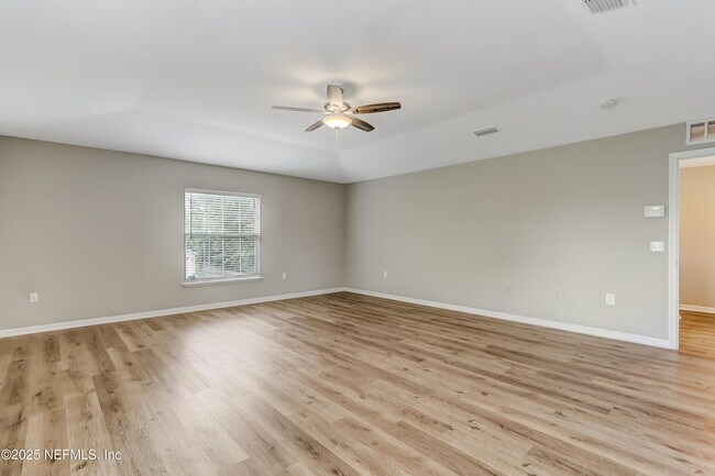 Building Photo - 172 King Arthur Ct