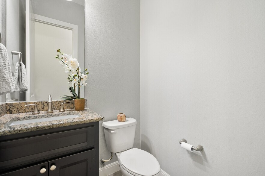 Building Photo - 4113 Sugarloaf Dr