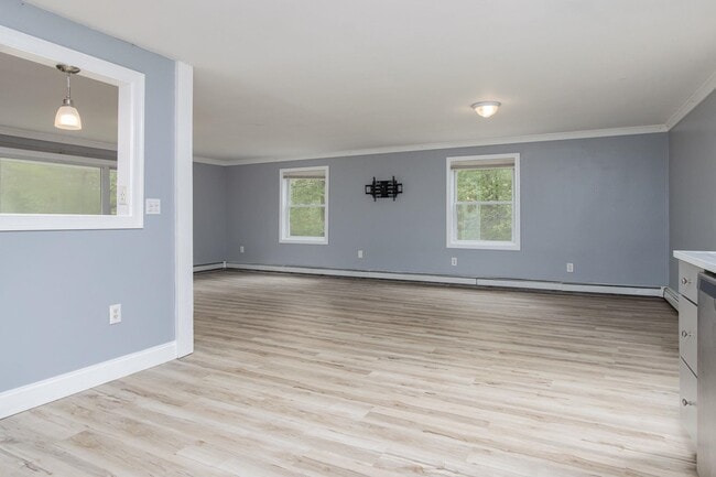 Building Photo - 240 Leda Ave