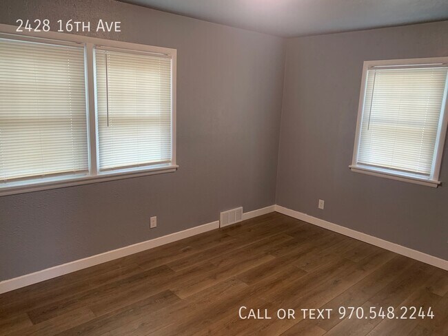 Building Photo - 2428 16th Ave