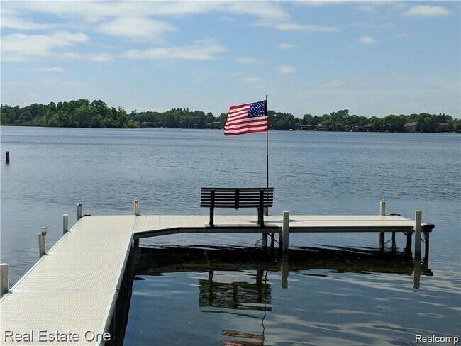 Building Photo - 2917 Rockford