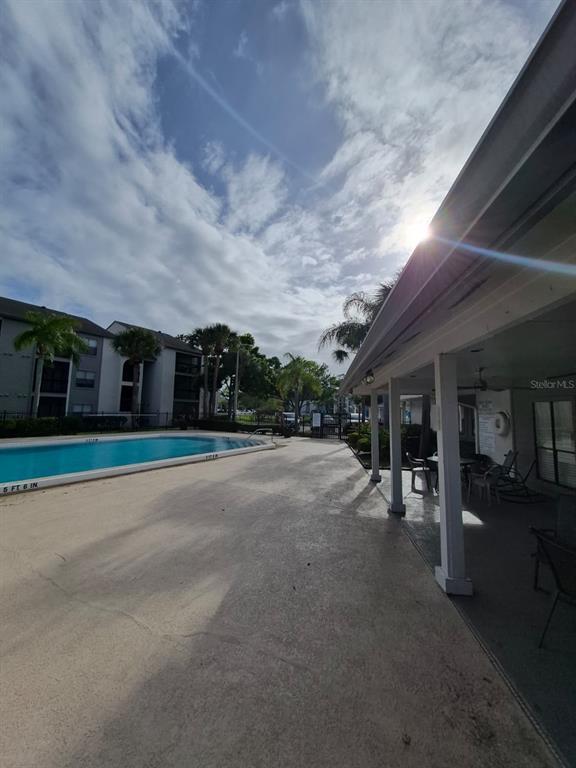 Building Photo - 2031 Cascades Blvd