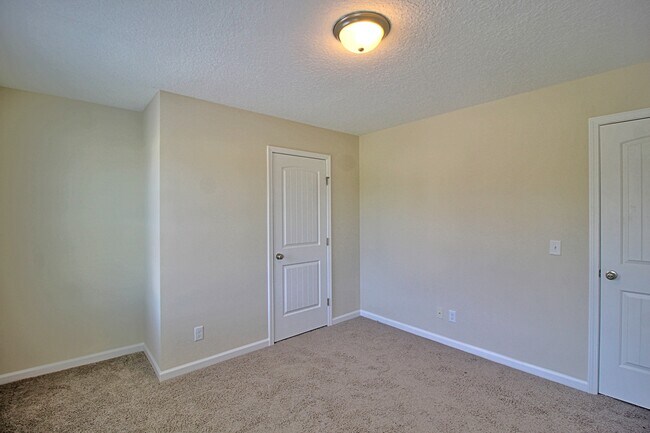 Building Photo - 260 Whippoorwill Wy NE