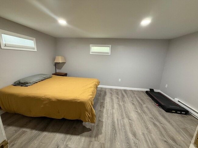 Building Photo - Pike Avenue