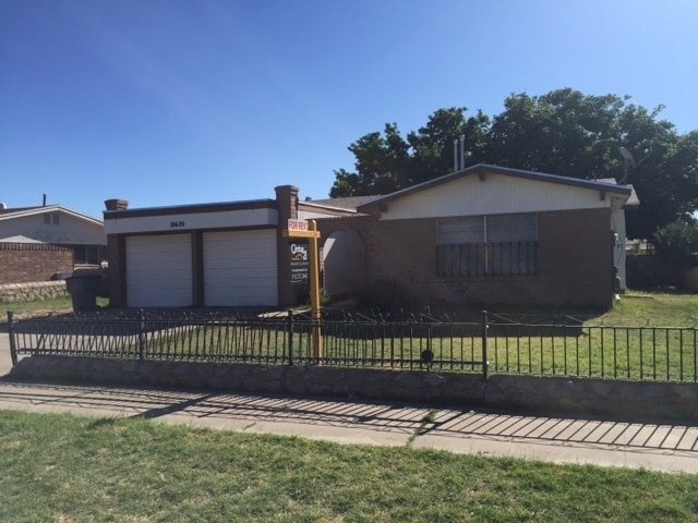 Primary Photo - Northeast El Paso 3 bed