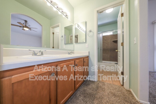 Building Photo - 8070 N Wild Aster Way