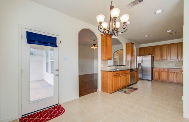 Building Photo - 14235 Englewood Park Ln