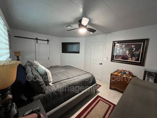 Building Photo - 421 S Paseo Laredo