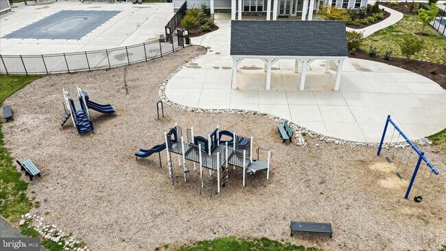 Building Photo - 712 Wallasey Dr