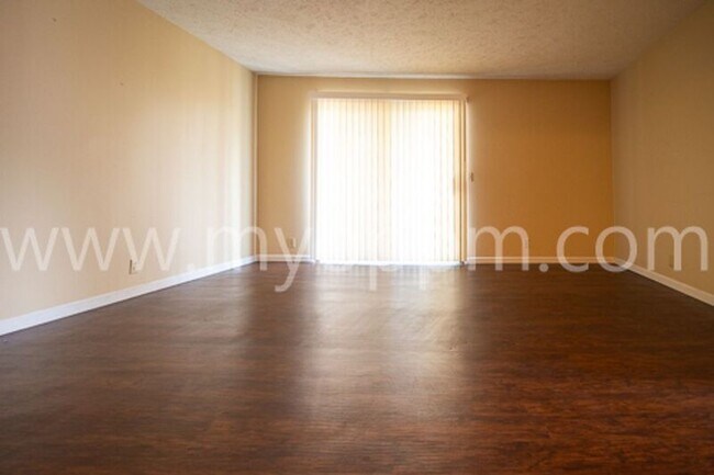 Building Photo - 8620 N 31st St