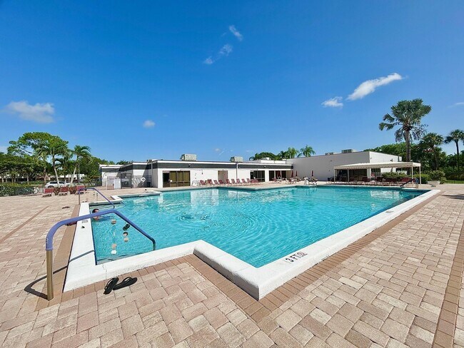 Building Photo - 7590 Tahiti Ln