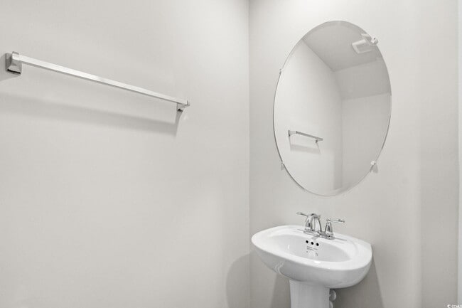 Building Photo - 608 Rd