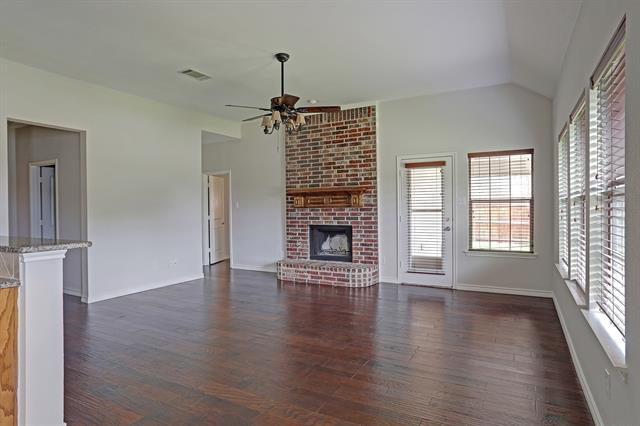 Building Photo - 5700 Broken Spur