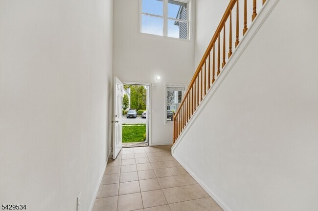 Building Photo - 26 DeCroce Ct