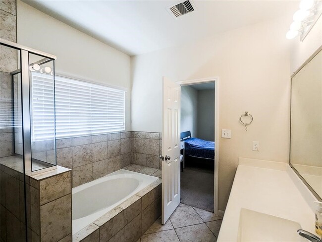 Building Photo - 7206 Sunburst Meadow Dr