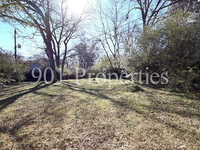 Building Photo - 4211 Atwood Ave